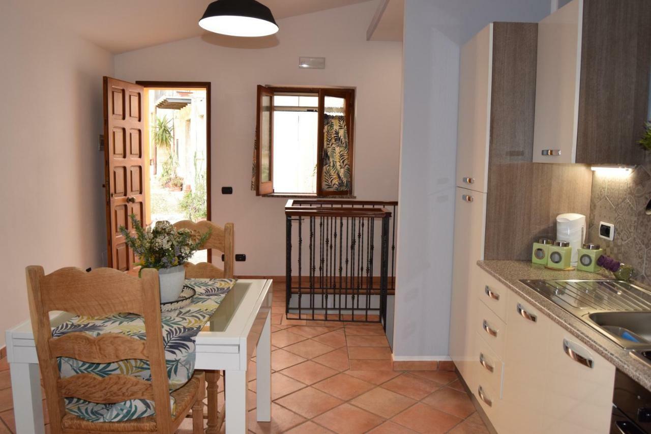 Domunua Holiday House Cefalù Exterior foto